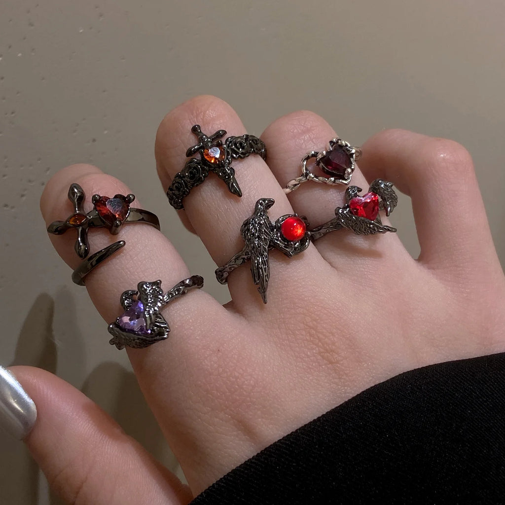 Y2K Kpop Black Silver Color Thorn Crow Rings for Women Men Punk Red Zircon Heart Opening Rings Gothic Creative Jewelry Gift